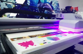 УФ-печать: чем и кому полезна эта услуга?